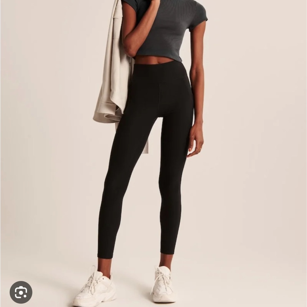 Abercrombie Contour 7/8 Pocket Legging